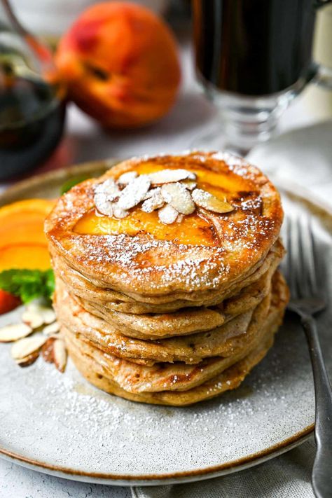 Indulge in the deliciousness of the Southern dessert with these easy Peach Cobbler Pancakes! It's the ultimate protein-packed breakfast! Peach Sourdough, Easy Turkey Recipes Thanksgiving, Peach Breakfast, Gluten Free Protein Pancakes, Peach Pancakes, Easy Thanksgiving Turkey, Blueberry Protein Pancakes, Belgian Waffles Recipe, Easy Peach Cobbler