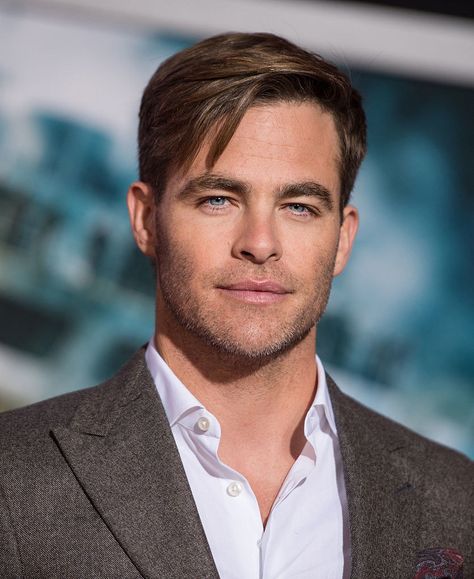 Chris Pine Wants You To Know That He Is, In Fact, Chris Pine Salt And Pepper Beard, Christopher Pratt, Chiseled Jaw, The Finest Hours, Steve Trevor, Matthew Lewis, Star Trek Beyond, Rashida Jones, January Jones