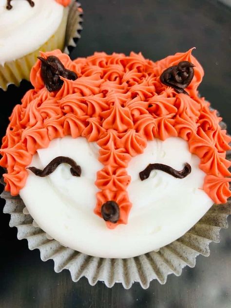 Fox Cupcakes, Animal Cupcakes Easy, Paw Cupcakes, Lamb Cupcakes, Zebra Cupcakes, Sheep Cupcakes, Pig Cupcakes, Fishing Cupcakes, Turkey Cupcakes