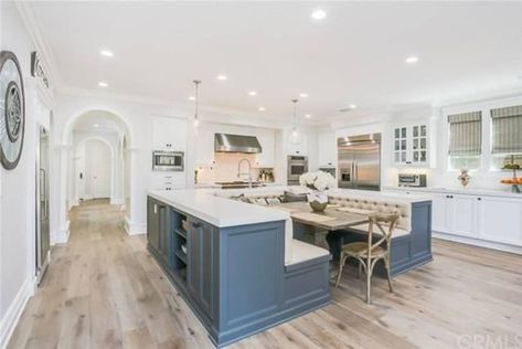 Real Housewives Tamra Judge House for Sale Photos | Apartment Therapy Large White Kitchen, Model Dapur, New Kitchen Cabinets, Smart Kitchen, Open Concept Kitchen, Large Kitchen, Kitchen Remodel Idea, Kitchen Layout, Kitchen Space