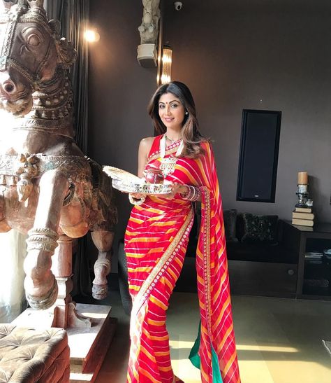 Shilpa Shetty Saree, Karva Chauth, Simple Lehenga, Shilpa Shetty, Bandhani Saree, Saree Trends, Jewellery Designer, Mysore, Saree Look