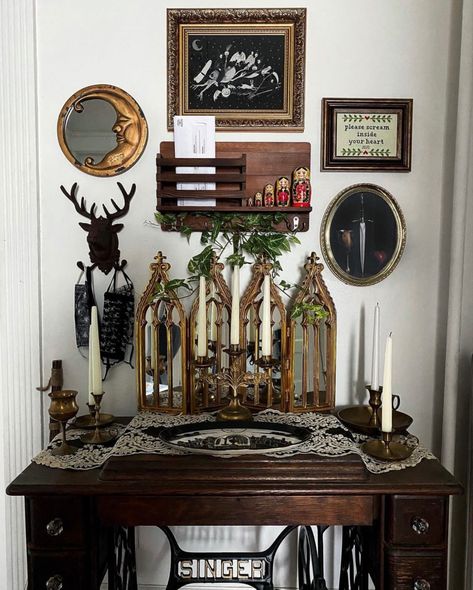 Gothic Interiors Victorian, Eccentric Decor Bedroom Ideas, Modern Southern Gothic, Wanderlust Home Decor, Occult Home Decor, Dark Academia Dresser Decor, Gothic Victorian House Decor, Victorian Sewing Room, Colorful Gothic Decor