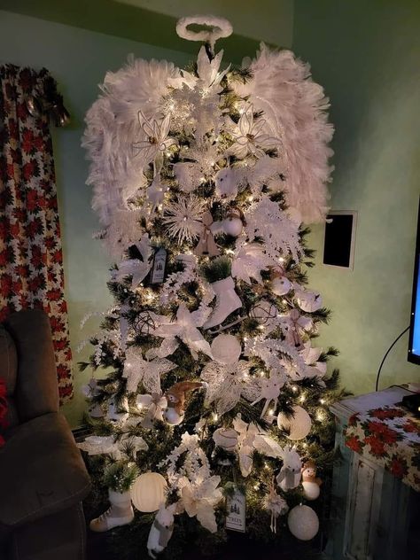 Themed Trees, Contemporary Christmas Trees, Girls Fall, Contemporary Christmas, Angel Tree, Girls Fall Outfits, Christmas 2015, Tree Ideas, Christmas Tree Themes