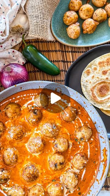 Pooja Jhunjhunwala on Instagram: "Jalapeno Corn Kofta in a Makhani Gravy 🔥
The recipe with all the instructions is on my website. Clickable LINK IN @theglobalvegetarian BIO  OR FOLLOW & COMMENT *recipe* OR *kofta recipe* & YOU WILL BE DM’ed THE RECIPE! 

his unique fusion recipe combines crispy, golden kofta balls made from mashed potatoes, sweet corn, and a kick of jalapenos, with a rich and creamy makhani gravy that’s bursting with classic Indian flavors. The koftas are crafted from a simple mixture of mashed potatoes, corn, jalapenos, cornstarch, and aromatic seasonings, shaped into balls, and deep-fried to perfection. The gravy is a silky, luscious blend of tomatoes, onions, ginger, garlic, and warming spices, finished with cream and fragrant kasuri methi for that signature makhani ta Kasuri Methi, Kofta Recipe, Fusion Food, Sweet Corn, Deep Fried, Corn Starch, Gravy, Mashed Potatoes, Corn