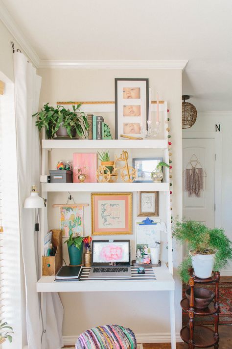 Leaning Desk, Desk Nook, Desk Vintage, Tidy Room, Desk Diy, Office Nook, Desk Areas, Bedroom Desk, Diy Desk