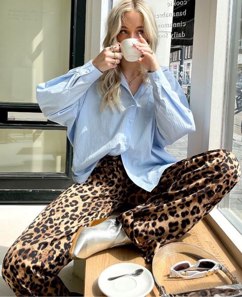 Cool Outfit Inspiration, Cheetah Print Outfits, Date Outfit Summer, Minimalistic Style, Outfit Trends, Print Pants, Mode Inspo, Outfit Inspo Fall, Looks Style