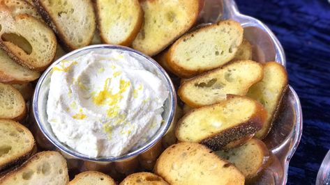 Dip Recipes With Cream Cheese, Lemon Ricotta Dip, Super Bowl Dip Recipes, Whipped Lemon Ricotta, Lemon Dipping Sauce, Ricotta Dip Recipes, Super Bowl Dip, Super Bowl Food Dip, Recipes With Cream Cheese