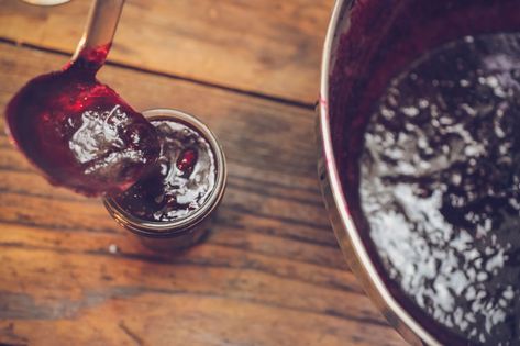 Jam Made with Frozen Berries | Mountain Feed & Farm Supply Frozen Raspberry Jam Recipe, Jam From Frozen Berries, Frozen Berry Recipes, Seedless Blackberry Jam, Berry Jam Recipe, Huckleberry Jam, Raspberry Freezer Jam, Berry Syrup, Mulberry Jam