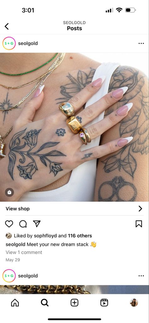 Hidden Hand Tattoo, Soph Floyd Tattoos, Sophie Floyd Nails, Sophie Floyd Tattoo, Sophie Floyd, Arm Tattoos For Women, Hair Skin Nails, Tattoo You, Finger Tattoos