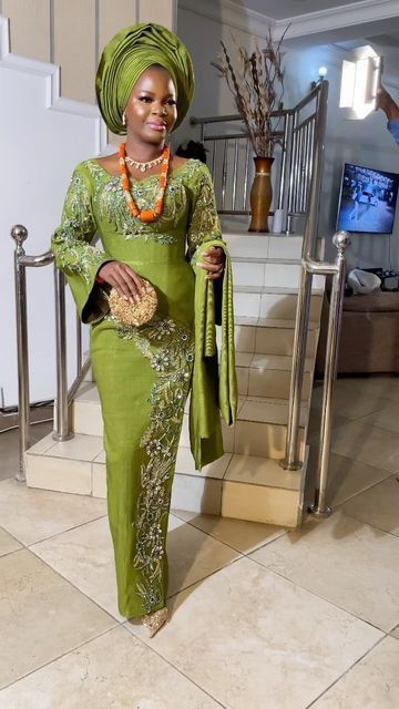 Yoruba Wedding Yoruba Traditional Wedding Attire, Asoebi Lace Styles Classy, Nigerian Traditional Attire, Nigerian Traditional Dresses, Nigerian Wedding Dresses Traditional, Chic Outfits Edgy, Yoruba Bride, African Traditional Wedding Dress, Nigerian Lace Styles Dress