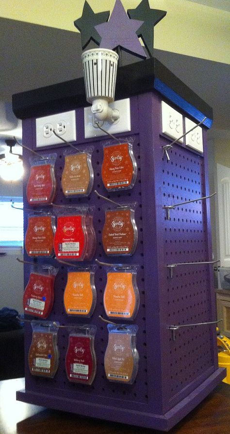 Scentsy Stand, Scentsy Organization, Diy Scentsy, Scentsy Booth, Megan Ryan, Scentsy Display, Scentsy Recipes, Scentsy Candles, Scentsy Ideas