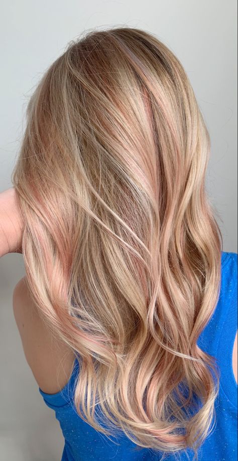 Pink Champagne Highlights, Pink Dye On Blonde Hair, Blonde Hair Peach Highlights, Blonde Hair With Hints Of Pink, Light Pink Balayage Blonde, Brown Blonde Pink Balayage, Blonde With Pink Tone, Very Light Pink Highlights, Blonde Hair With Some Pink