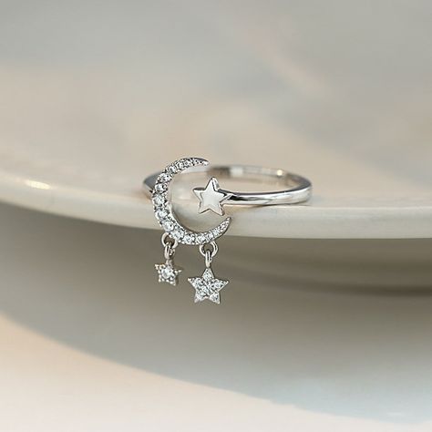 Moon Ring Silver, Sun Moon And Stars, Crescent Moon Ring, Celestial Ring, Moon And Star Ring, Ring Trends, Moon Ring, Celestial Jewelry, Modern Ring