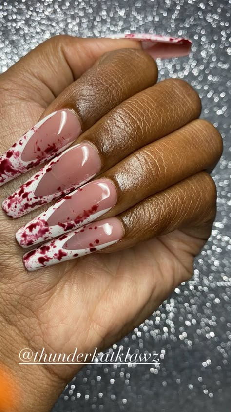 Halloween Nail Art Acrylic, Spooky Nails 2023, Halloween Nail Designs Square, Blood Nails Design, Blood Halloween Nails, Halloween Nails Stiletto, Halloween Stiletto Nails, Halloween Nails Blood, Gore Nails