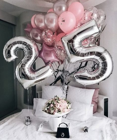 25th Birthday Ideas For Her, Happy Birthday 40, 25 Birthday Decorations, 25th Birthday Parties, Birthday Goals, Birthday Ideas For Her, 31st Birthday, Birthday Photography, Birthday Planning