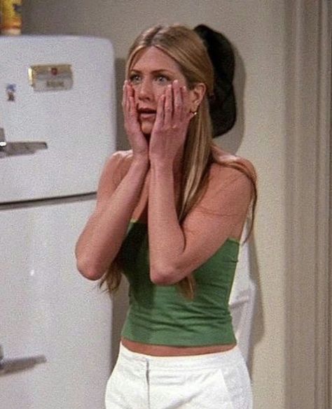 Friends Outfits 90s, Monica Geller Outfits, Rachel Outfits, Estilo Rachel Green, Friends Fits, Green Inspo, Rachel Green Style, Rachel Green Outfits, Green Core