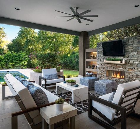 Top 70 Best Modern Patio Ideas - Contemporary Outdoor Designs Modern Patio Design, Contemporary Patio, Outdoor Living Rooms, Modern Backyard, House With Porch, Modern Patio, Pergola Patio, Design Exterior, Porch Design