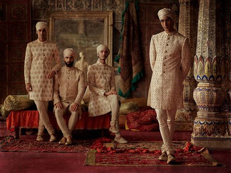 Sabyasachi Winter 2019 Bridal on Behance Sabyasachi Collection, Royal Costume, Sabyasachi Bridal, Miranda Priestly, Sabyasachi Lehenga, Bridal Lehenga Collection, Ritu Kumar, Anita Dongre, Lehenga Collection