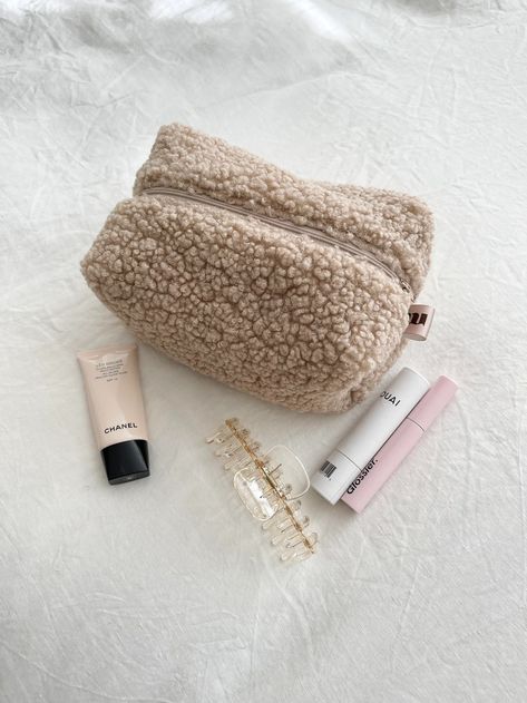 Cosmetic/makeup Bag in Nude Teddy/boucle Fabric Skincare Bag - Etsy Skincare Bag, Cosmetic Bag Set, Brown Makeup, Cute Teddy, Fabric Suppliers, Bag Cute, Pinterest Outfits, Travel Toiletries, Toiletry Bag Travel