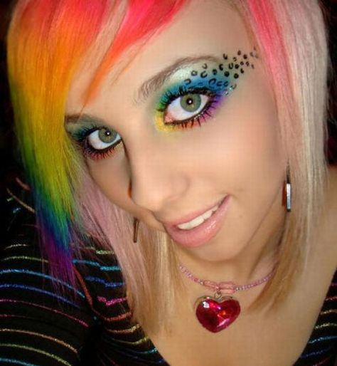 Caramel Boots: Tuesday Thing to try : Dip Dye Hair Scene Makeup, Dip Dye Hair, Rainbow Hair Color, Rainbow Makeup, Bright Hair Colors, Rainbow Leopard, Emo Makeup, Emo Hair, Bright Hair