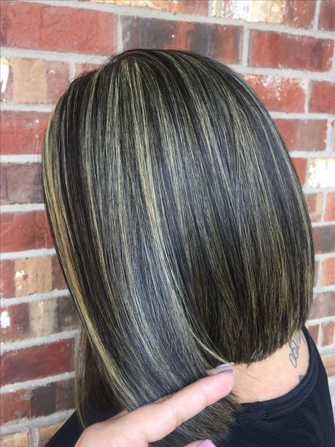 Global Highlights, Straight Highlights, Tips Hair Color, Brown Hair Highlights, Style My Hair, Beauty Hair Color, Hair Tint, Beautiful Gray Hair, Haircut Pictures