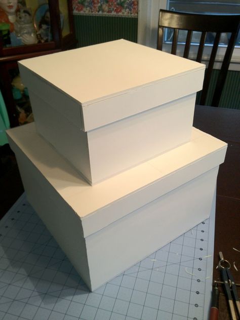 Make a Card Box: 10 Steps Gift Card Boxes Diy, Card Box Ideas, Party Card Box, Wedding Christmas Card, Diy Card Box, Wedding Gift Card Box, Graduation Card Boxes, Wedding Products, Bachelorette Ideas