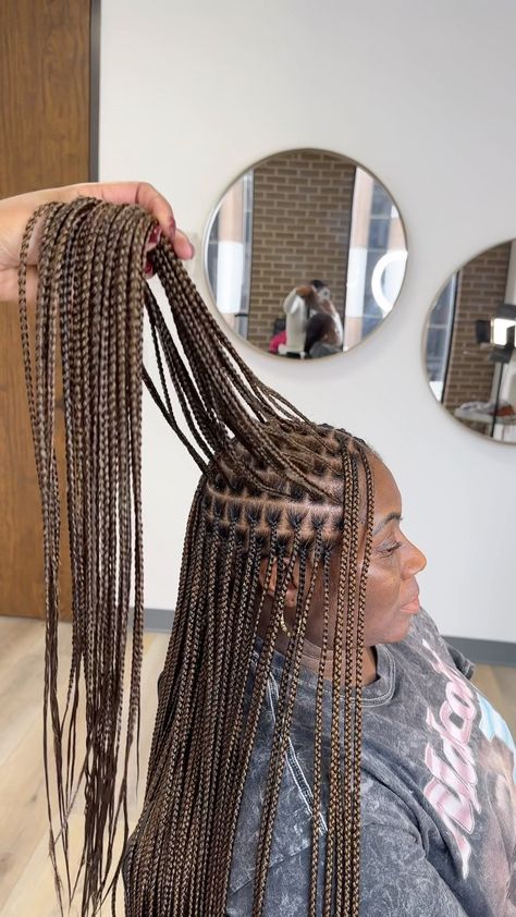 HOUSTON BRAIDER | On a scale of 1 to 10 , how would you rate these small medium Knotless braids 😻😻😻. Secure your spot ❗️Book this look under small Medium… | Instagram Types Of Knotless Braids, Ankle Length Knotless Braids, Shmedium Knotless Braids Parts, Small Medium Knotless, Small Medium Knotless Braids, Knotless Box Braids Medium, Small Knotless Box Braids, Medium Knotless Box Braids, Small Box Braids Hairstyles