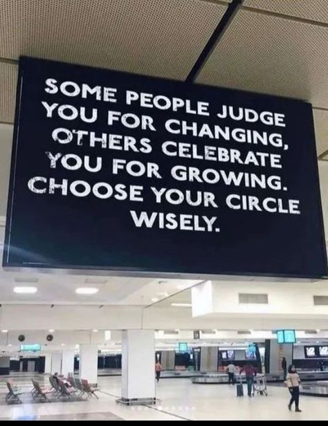 Choose Your People Wisely, Choose People Wisely, Your Circle Quotes, Decisions Quotes, Choose Happiness Quotes, Private Life Quotes, Quotes People, Circle Quotes, Choose Wisely