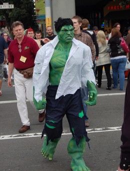 Hulk Costume Mens, Diy Hulk Costume For Men, The Hulk Costume, Incredible Hulk Costume, Hulk Theme, Marvel Christmas, Hulk Costume, Creative Halloween Decorations, Santa Ideas