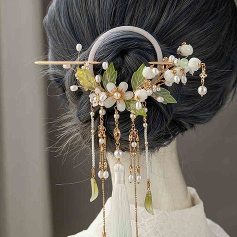 Lily Of The Valley Accessories, Chinese Hairpin, Chinese Hair Accessories, Elegant Wedding Hair, Chinese Hairstyle, Hair Jewelry Wedding, Flower Hair Pin, Hair Stick, Hair Reference