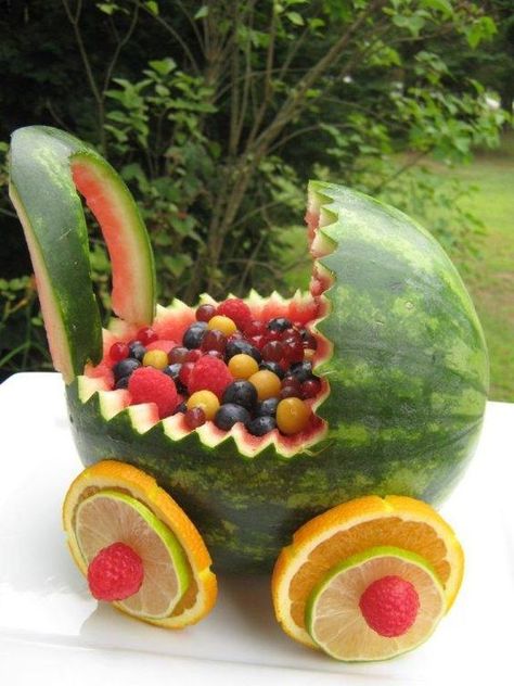 Watermelon Baby Carriage, Watermelon Fruit Salad, Baby Shower Fruit, Fruits Decoration, Watermelon Baby, Decorações Com Comidas, Watermelon Carving, Fruit Display, Baby Buggy