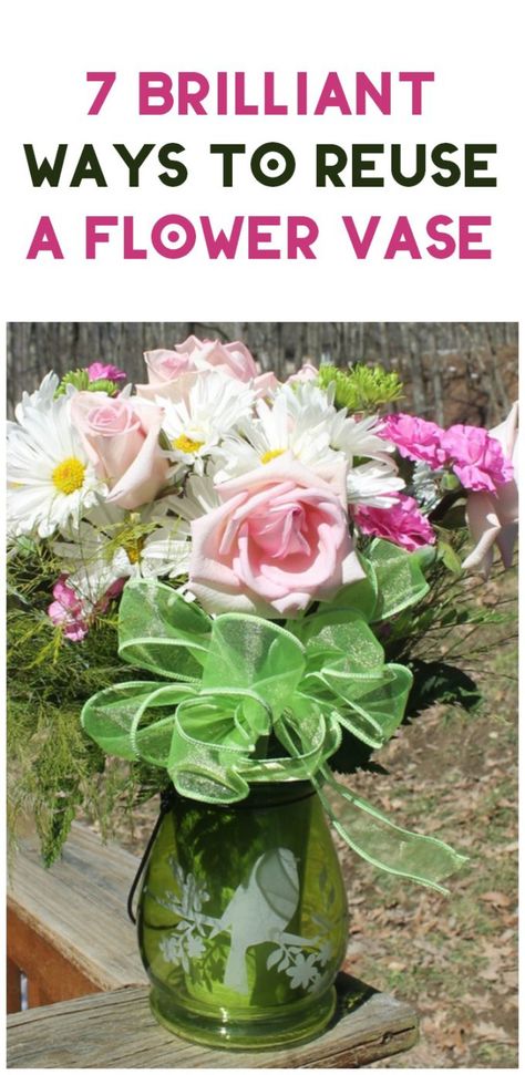 Celebrate the return of color with a spring bouquet + check out 7 brilliant ways to reuse a flower vase! Summer Night Party, Everyday Crafts, Mini Terrarium, Clear Vases, Cleaning Tricks, Colored Vases, Weather Patterns, Gorgeous Flowers, Spring Bouquet