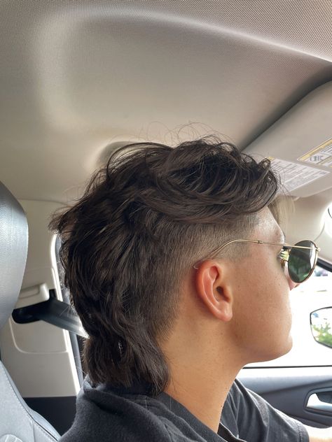 Mullet Androgynous, Haircuts For Men Mullet, Boys Mullet, Short Hair Mullet, Mens Straight Hair, Men Mullet, Long Hair Mullet, Curly Hair Mullet, Mullet Haircuts