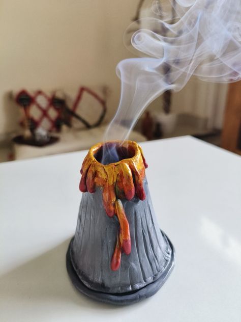 Air Dry Clay Projects Functional, Air Dry Clay Ideas Incense Holder, Diy Cone Incense Holder, Air Dry Clay Projects Incense Holder, Clay Crafts Air Dry Incense, Diy Insence Burner Clay, Inscent Holder Diy, Diy Incense Holder Easy, Air Dry Clay Cup