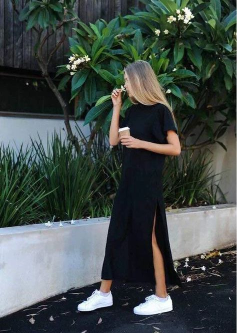 For an Endlessly Versatile Pick: Germinate Maxi T-Shirt Dress Comfy Maxi Dress, Pretty Maxi Dress, Long Dress Plus Size, Boho Dresses Long, Maxi Dress Outfit, Spring Dresses Casual, Maxi Shirt Dress, Maxi Robes, Clothes Women