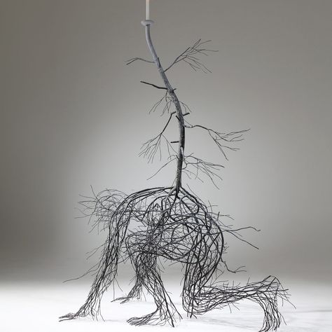 Sun-Hyuk Kim Sculpts The Human Form Through Intricate Root Systems - IGNANT Sculptures Sur Fil, Man Vs Nature, Images Of Sun, Science Fiction Artwork, Colossal Art, Sculpture Metal, Foto Poses, Man Vs, Wire Sculpture