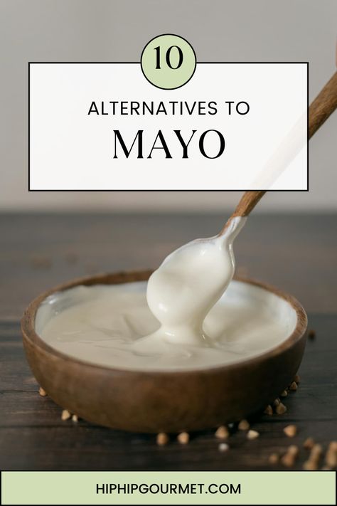 spoon coming out of a bowl of sour cream Mayo Alternative Healthy, Mayo Substitute, Mayo Alternative, Healthy Mayo, Healthy Substitutions, What To Use, Healthy Alternatives, Low Calorie, Easy Dinner Recipes