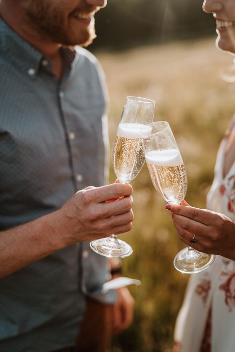 Engagement Session Champagne, Engagement Photos Champagne Picnic, Champagne Picnic Photoshoot, Fall Engagement Pictures Champagne, Engagement Shoot Champagne, Wine Engagement Photos, Champagne Pop Engagement Photos, Photoshoot With Champagne, Engagement Photos With Champagne