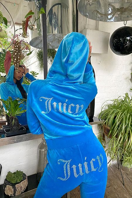 2000s Tracksuit, Velvet Track Suit, Juicy Couture Track Suit, Blue Velvet Pants, Juicy Tracksuit, Juicy Couture Tracksuit, Velvet Hoodie, Streetwear Aesthetic, Tracksuit Set