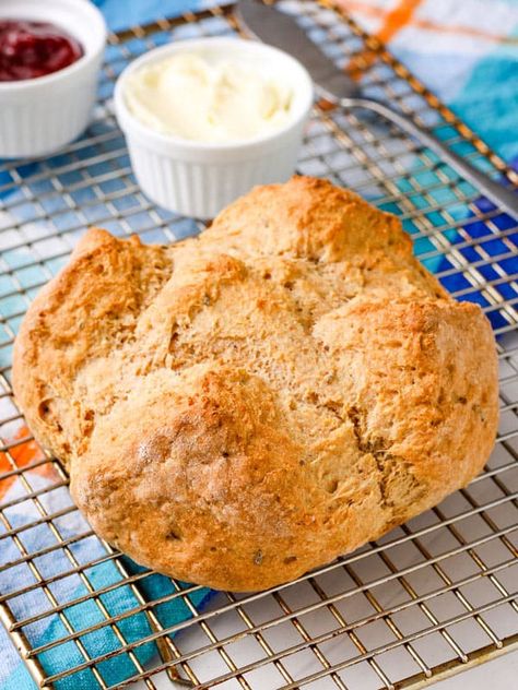 Mini Soda Bread Mini Soda Bread, Soda Bread Recipe Easy, Baked Grilled Cheese, Toaster Oven Cooking, Easy Healthy Side Dishes, Dessert Nachos, Toaster Oven Recipes, Best Baked Potato, Oven Roasted Asparagus