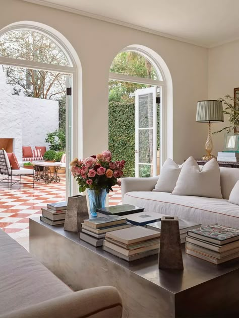 Spanish Mission Style Homes, Modern Luxury Sofa, Spanish Inspired Home, Tamsin Johnson, Belle Magazine, Mission Style Homes, Outdoor Renovation, Living Tv, Australian Interior Design