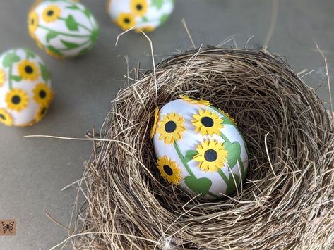 Easter Egg Decoration: Sunflower Wrap » SVG Designs For a Magical Woodland Pretty Sunflowers, Fairy Party Decorations, Easter Egg Decor, Egg Decor, Egg Decoration, Magical Woodland, Egg Wrap, Easter Gathering, Wrap Tutorial