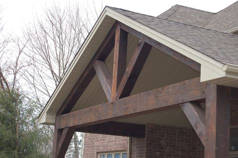 Peaked Porch Roof, Small Covered Porch Ideas, Open Gable Front Porch, Craftsman Front Porch, Porch Gable, Small Back Porches, Craftsman Porch, Exposed Trusses, Timber Frame Design