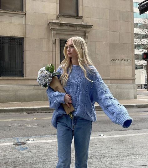 Valerie Sanders, Cold Spring Outfit, Blue Sweater Outfit, Light Blue Knit, Chunky Cable Knit Sweater, Cable Pattern, Uni Outfits, Chunky Cable Knit, With Mom