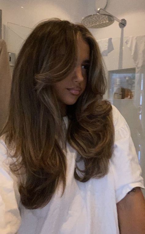 Blowout Haircut, Feminine Hairstyles, Straighten Hair, Long Shiny Hair, Celebrity Stylist, Haircuts Straight Hair, Hair Problems, Hair Dye Colors, Cut My Hair