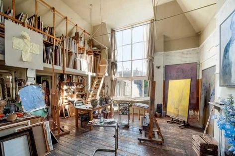 Art Studio Interior, Modern Living Room Interior, Art Studio Room, Art Studio Design, Guest Cabin, Yellow Room, Dream Studio, Studio Room, Studio Interior