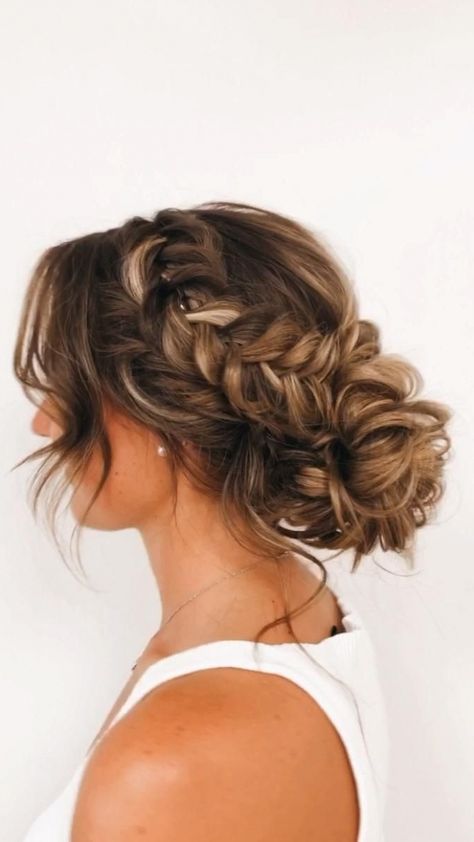 Event Updo, Updo Long Hair, Light Ash Blonde Hair, Prom Hair Ideas, Curly Updo Hairstyles, Prom Hair Styles, Bridesmaids Hairstyles, Bridemaids Hairstyles, Boho Bridal Hair