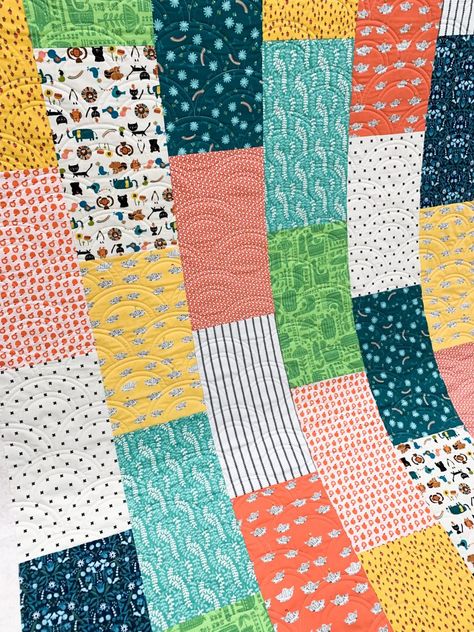 Easy Fat Quarter Quilt | quilting | Diary of a Quilter Simple Twin Size Quilt Patterns, Easy Small Quilts For Beginners, Beginner Quilts Easy, Fat Quarter Projects For Beginners, Fat Quarter Projects Quilt, Charity Quilt Patterns, 3 Fabric Quilt Pattern, Layercake Quilt, Brick Quilt Pattern