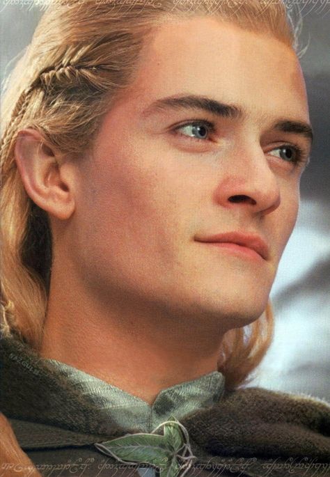 Legolas | The Lord of the Rings Orlando Bloom Legolas, Lotr Legolas, Legolas And Tauriel, Earth Photo, Legolas And Thranduil, Tauriel, Fellowship Of The Ring, Orlando Bloom, Thranduil