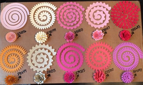 Fields Of Heather: Free Templates & Tutorials For Making Rolled & Other Small Paper Flowers Rolled Paper Flowers, Diy Flores, Desain Quilling, Paper Flower Template, Flower Template, Paper Flowers Diy, Cricut Creations, Flower Tutorial, Paper Quilling